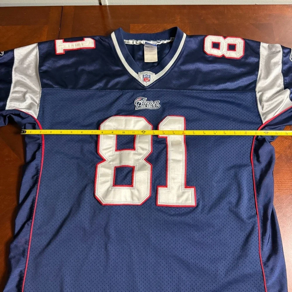 New England Patriots #81 Reebok NFL Equipment Authentic Jersey Sz‎ 52 read